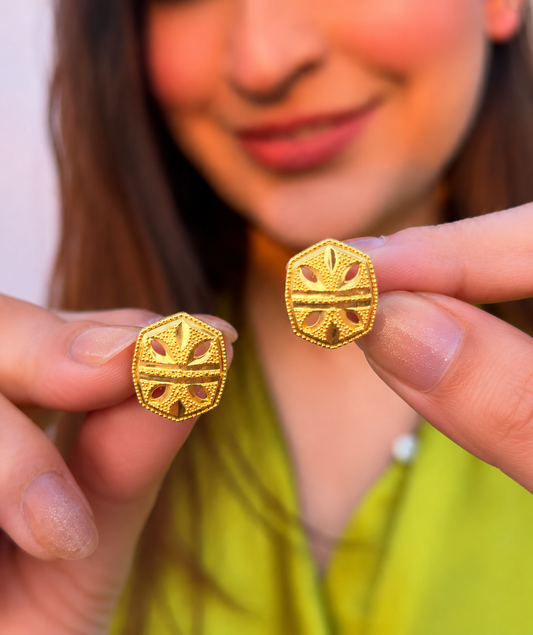 916  Hexagon shape Stud Earing