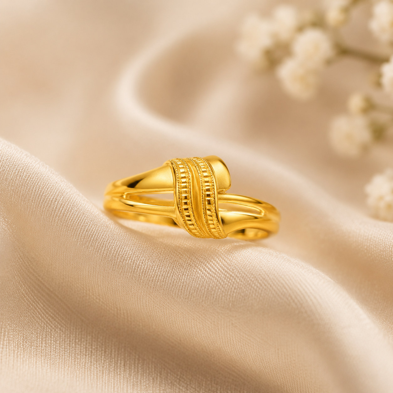 916 Bis Hallmark 2.59 gms Ring